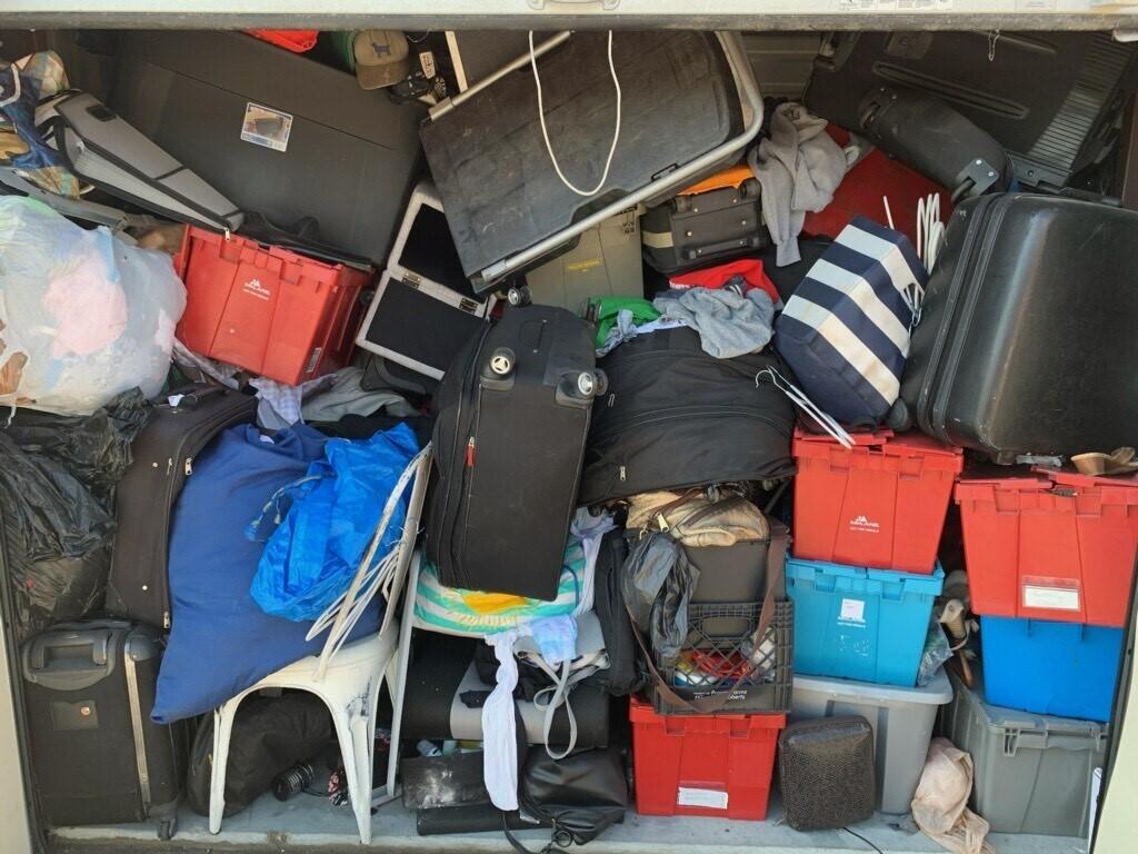 Storage Unit Auction in Bridgeton, MO at Love's Self Storage 612 ends